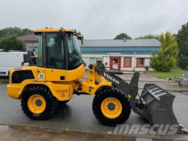 Volvo L 30 G Wielladers