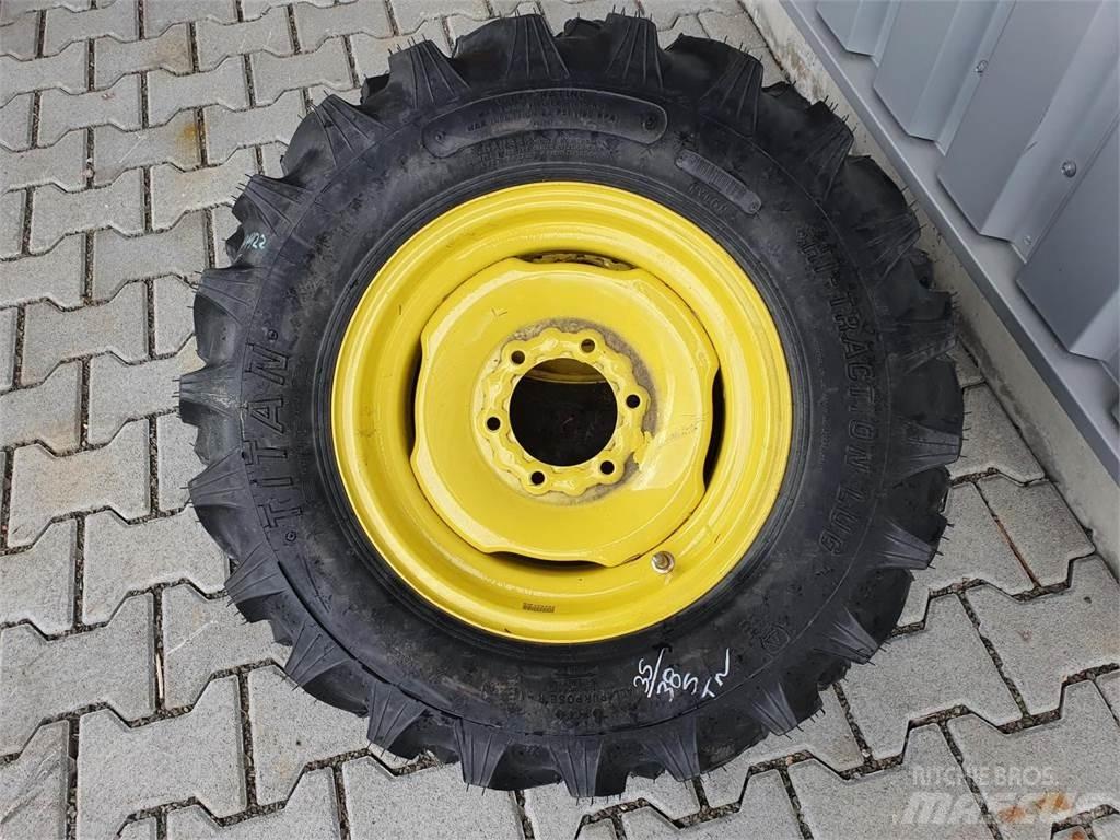 Titan 8-16 x2 Banden, wielen en velgen
