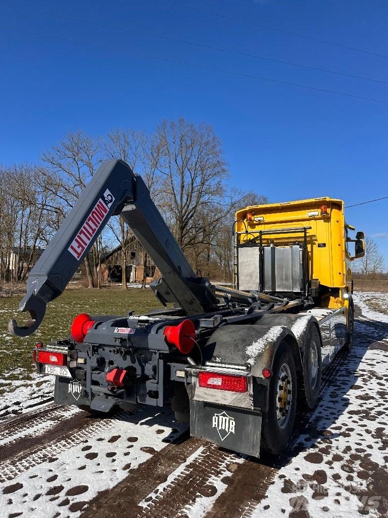 Scania R 440 Vlakke laadvloer met kraan