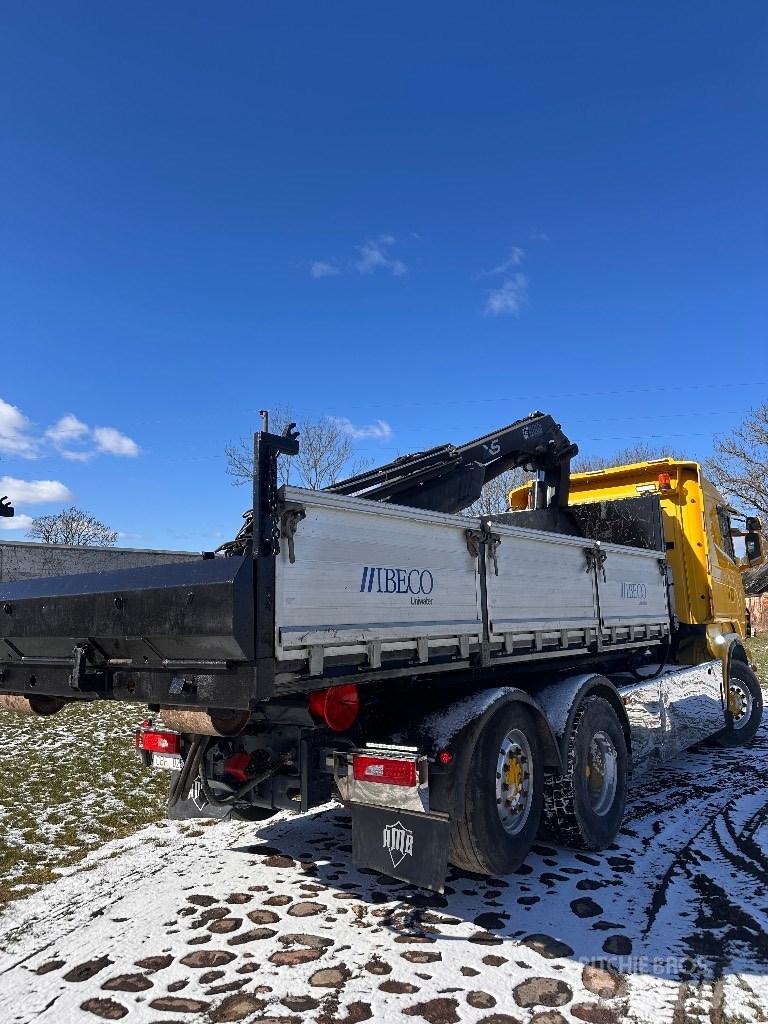 Scania R 440 Vlakke laadvloer met kraan