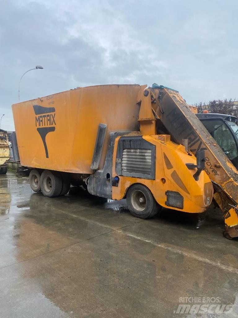  Matrix Rover Jumbo Mengvoedermachines