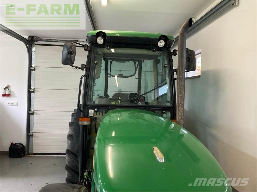 John Deere 5515F Tractoren