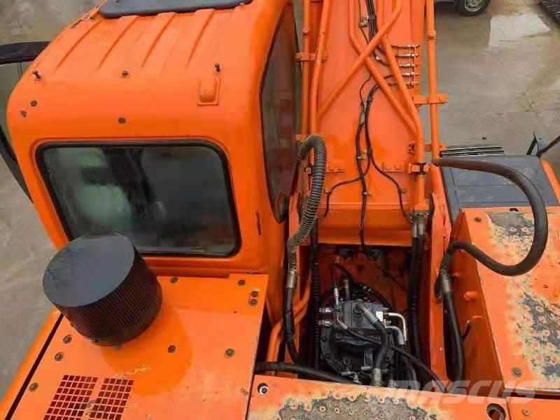 Doosan DX300LC Rupsgraafmachines