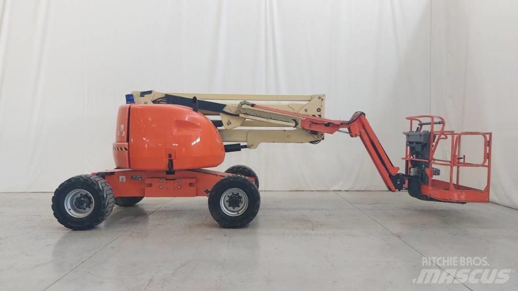 JLG 450 AJ Knikarmhoogwerkers