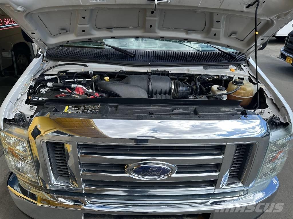 Ford E 350 Bestelwagens met open laadbak
