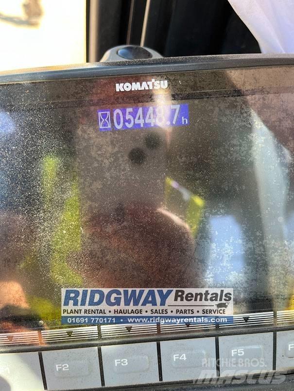 Komatsu PC 210 LC Graafmachines Long Reach