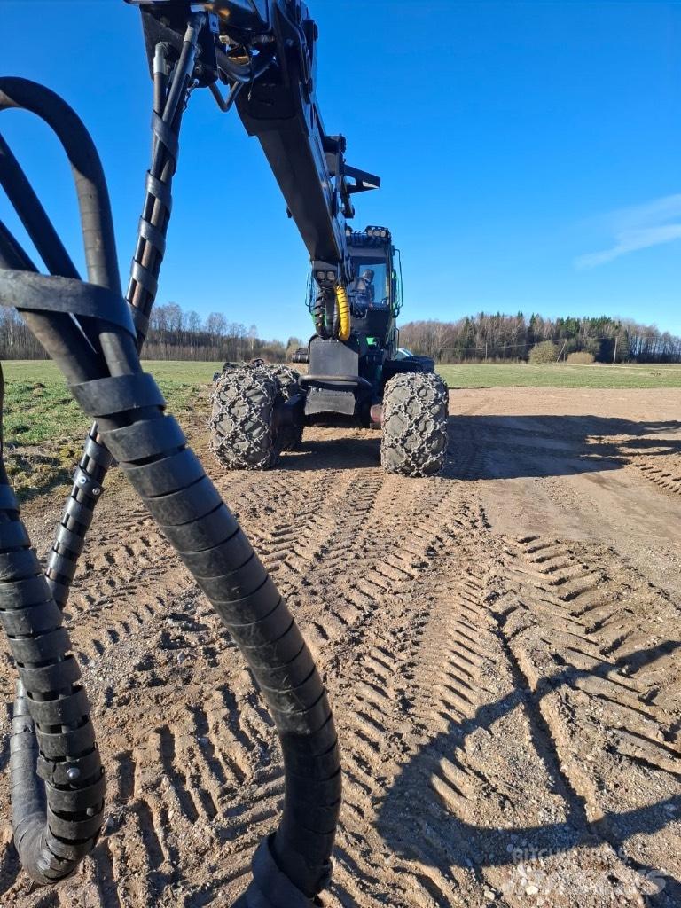 John Deere 1270 E Harvesters