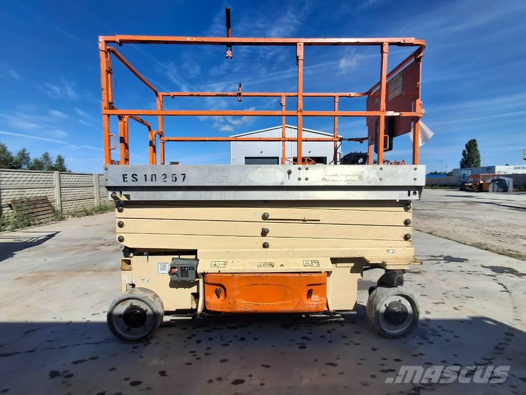 JLG 3246ES Schaarhoogwerkers