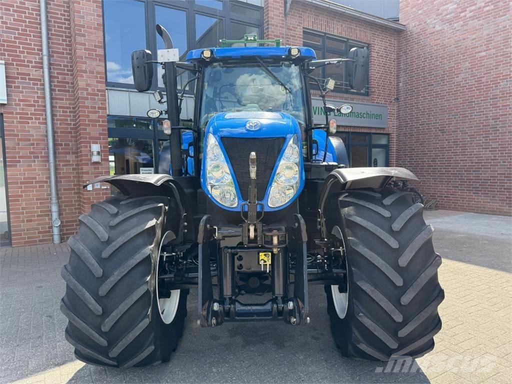 New Holland T7.220 Tractoren