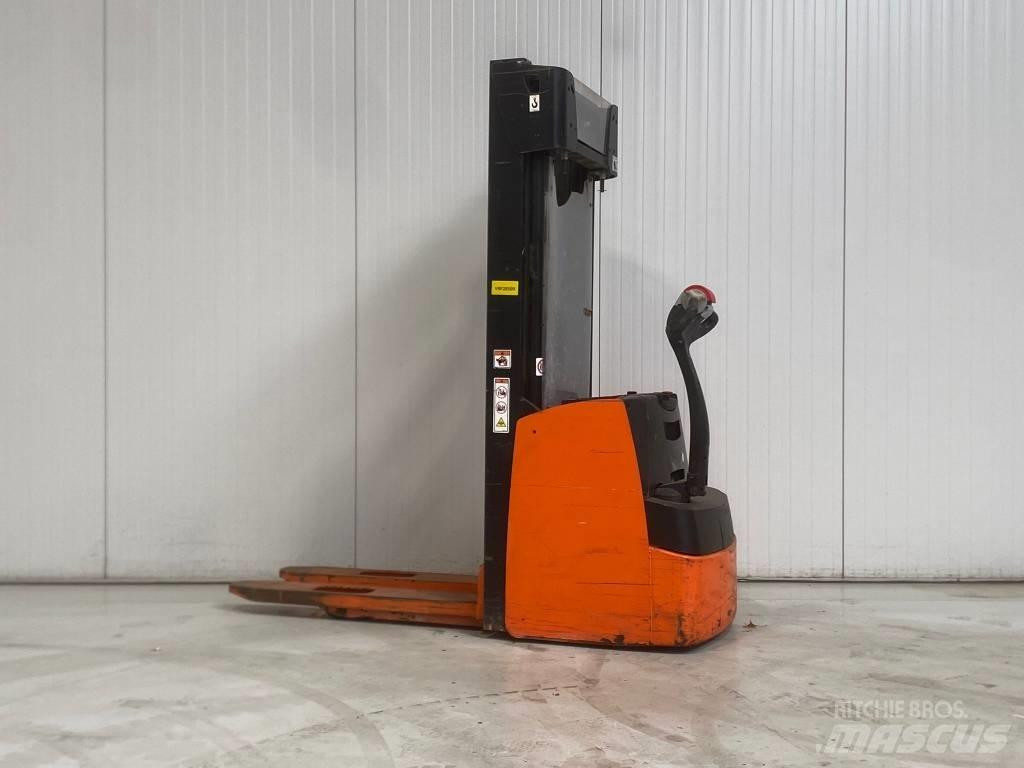 Hyster S1.4 Stapelaar meeloop