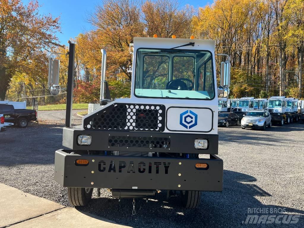 Capacity TJ9000 DOT Terminaltrekkers