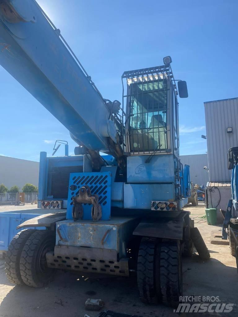 Fuchs MHL 454 Waste / industry handlers
