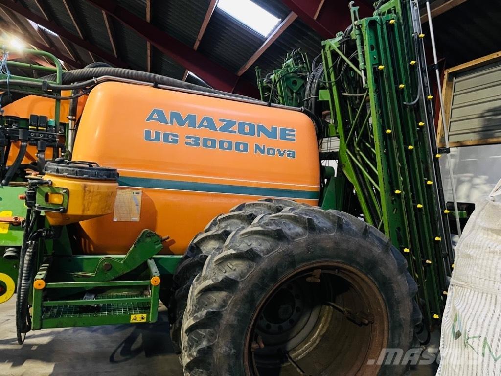 Amazone UG 3000 Nova Getrokken spuitmachines