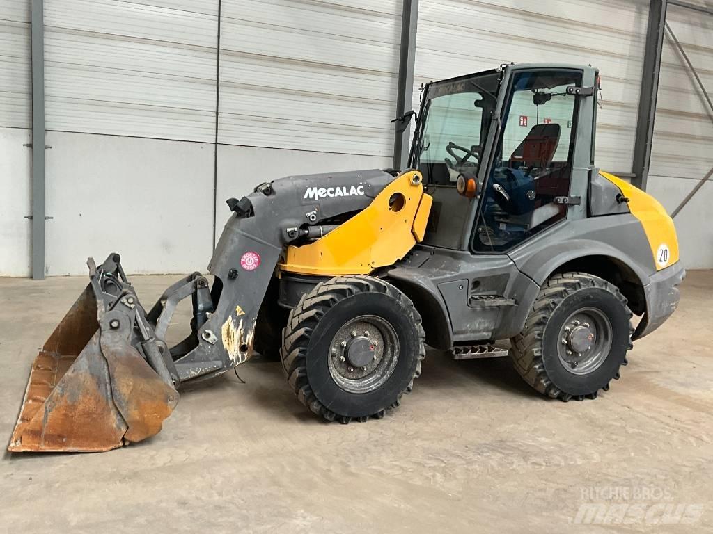 Mecalac AS 700 Wielladers