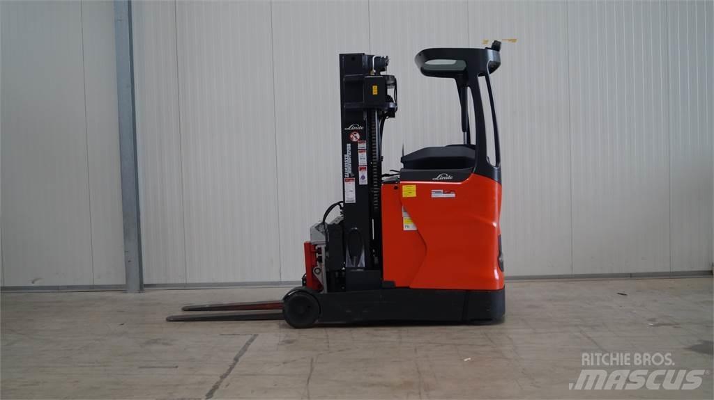 Linde R14HD Reachtruck voor hoog niveau