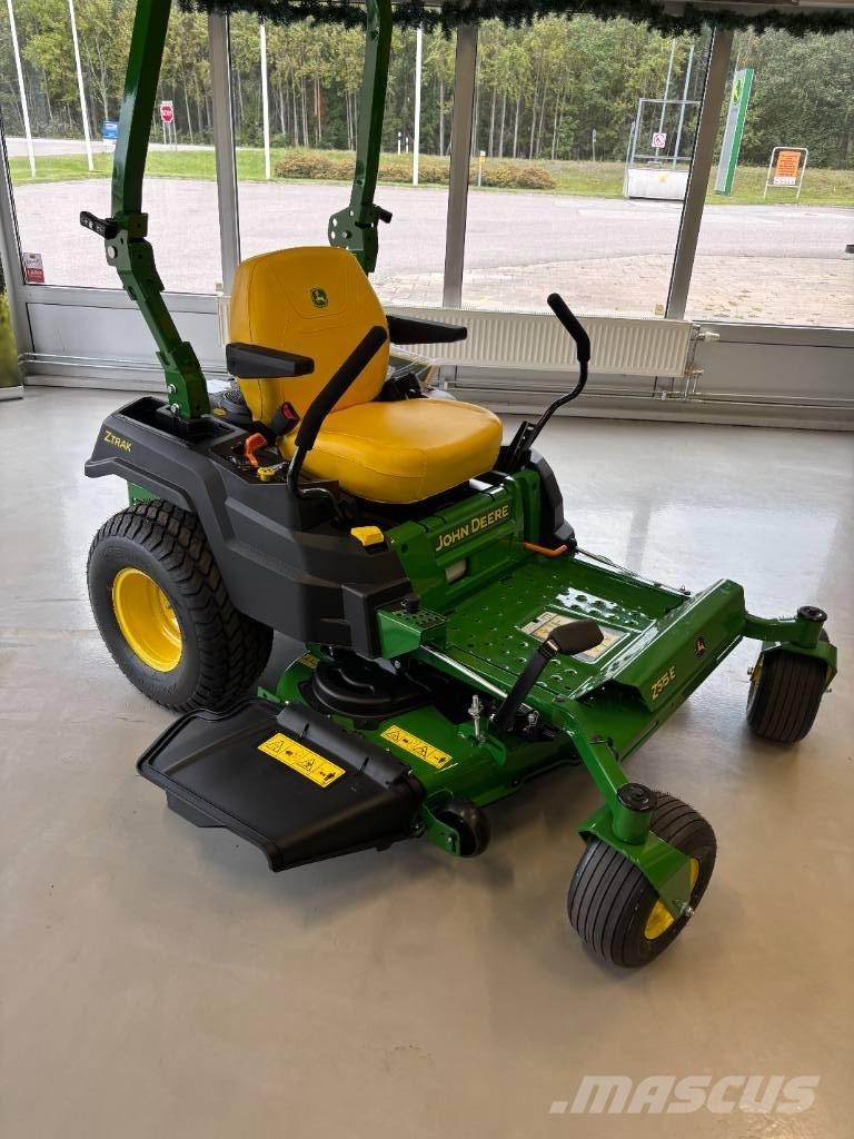 John Deere Z515E Zero-turn grasmaaiers