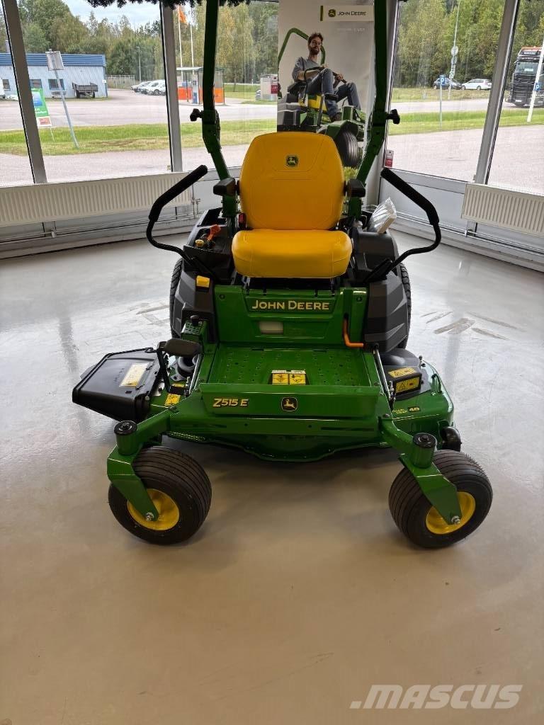 John Deere Z515E Zero-turn grasmaaiers