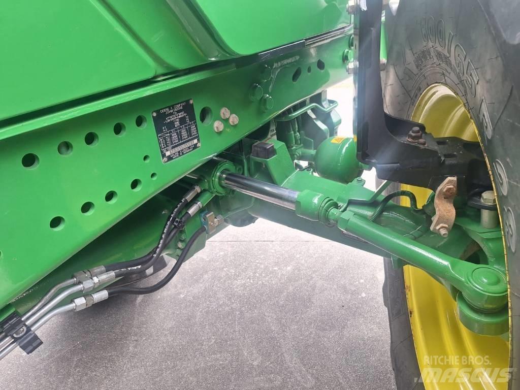 John Deere 6155 R Tractoren