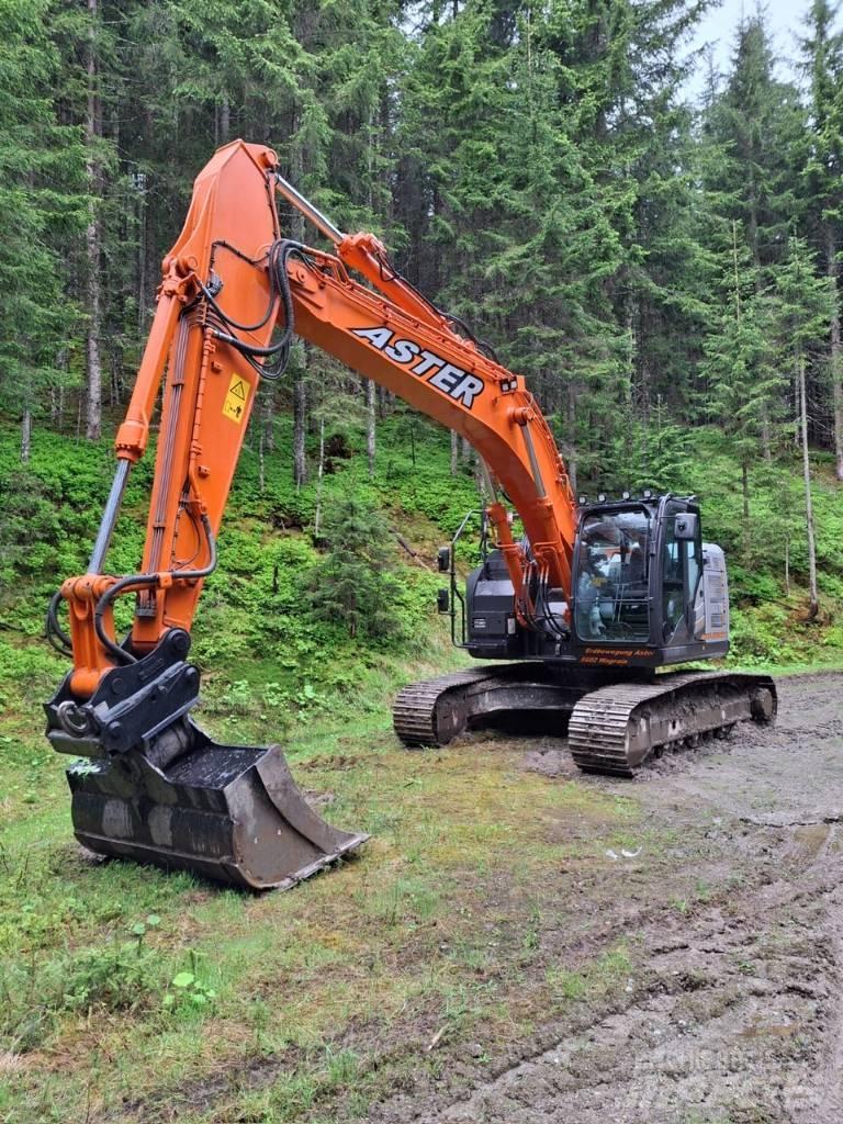 Hitachi ZX 225 US LC Rupsgraafmachines