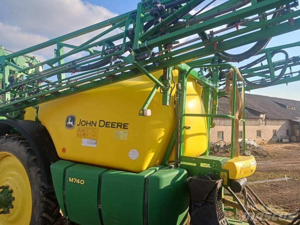 John Deere 740 Getrokken spuitmachines