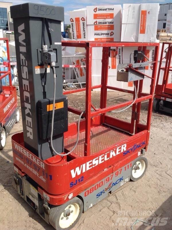 SkyJack SJ 12 Schaarhoogwerkers