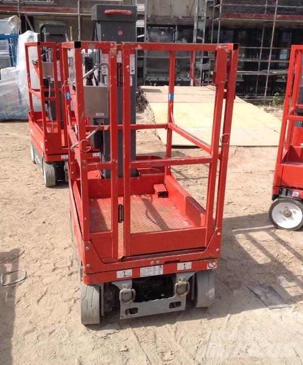 SkyJack SJ 12 Schaarhoogwerkers
