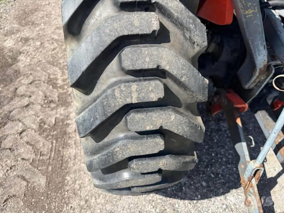 Kubota B 7800 HSD Tractoren
