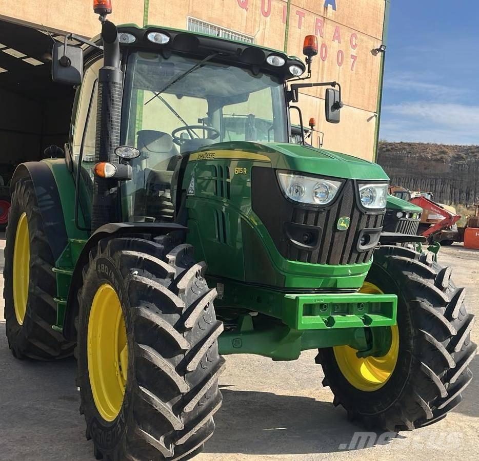 John Deere 6115 R Tractoren