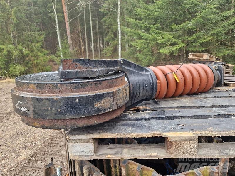Hitachi ZX 300 Rupsbanden, kettingen en onderstel