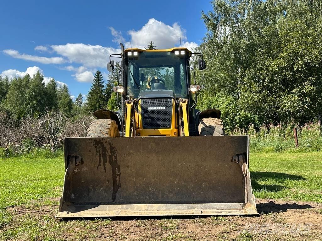 Komatsu WB 97 S-8 Graaf-laadcombinaties