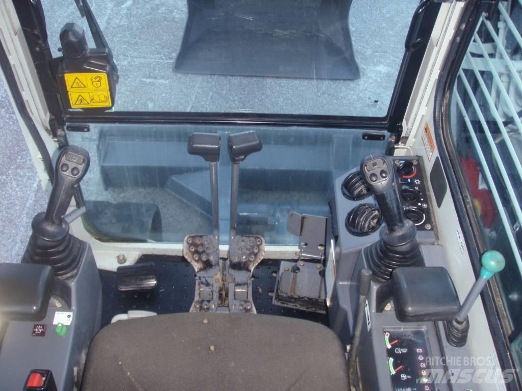 Takeuchi TB153FR Minigraafmachines < 7t