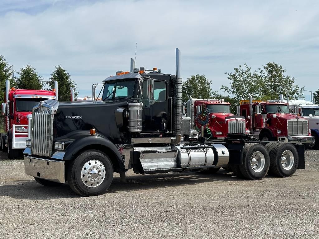 Kenworth W 900 Trekkers