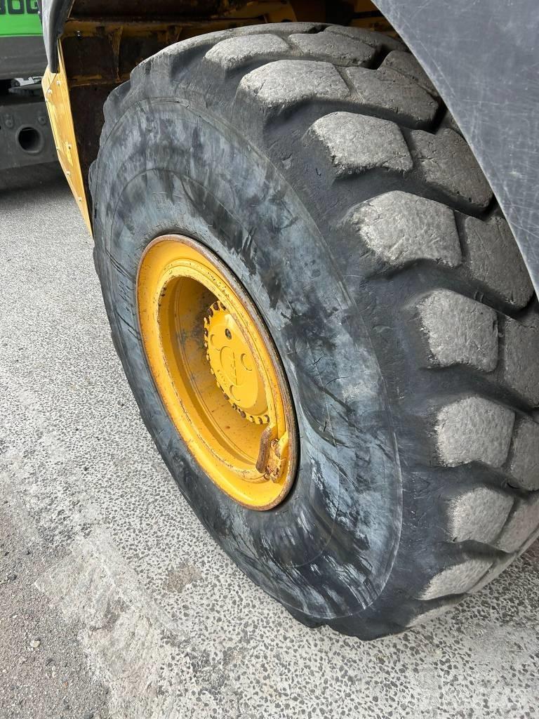 Bell B 30 E Knik dumptrucks