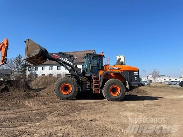 Doosan DL420 Wielladers