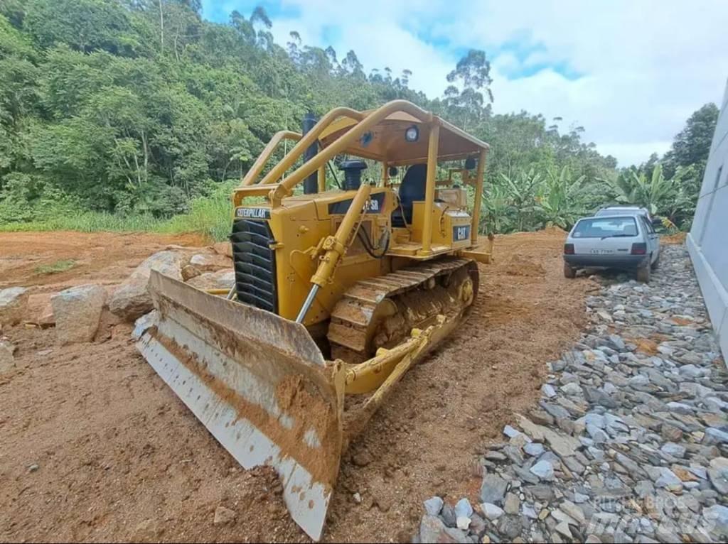 CAT D4SR Compacttrekkers