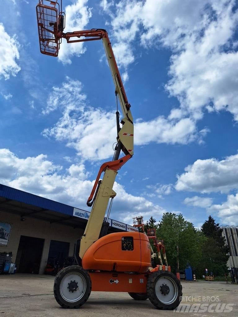 JLG 600 AJ Knikarmhoogwerkers