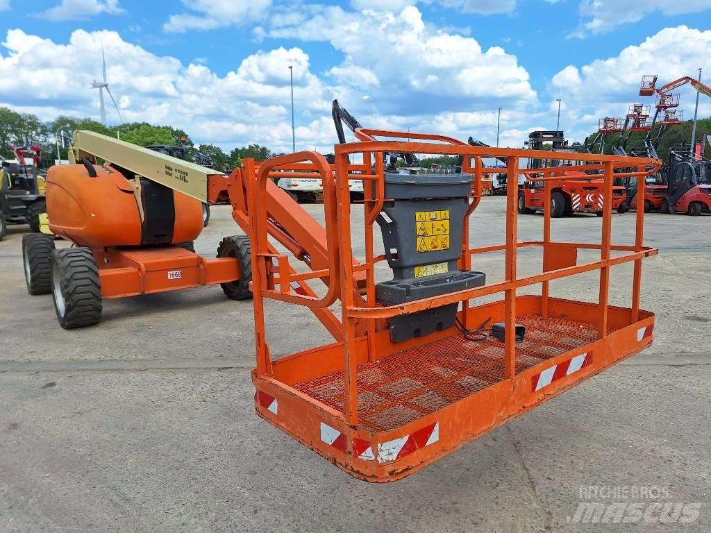 JLG 600 AJ Knikarmhoogwerkers