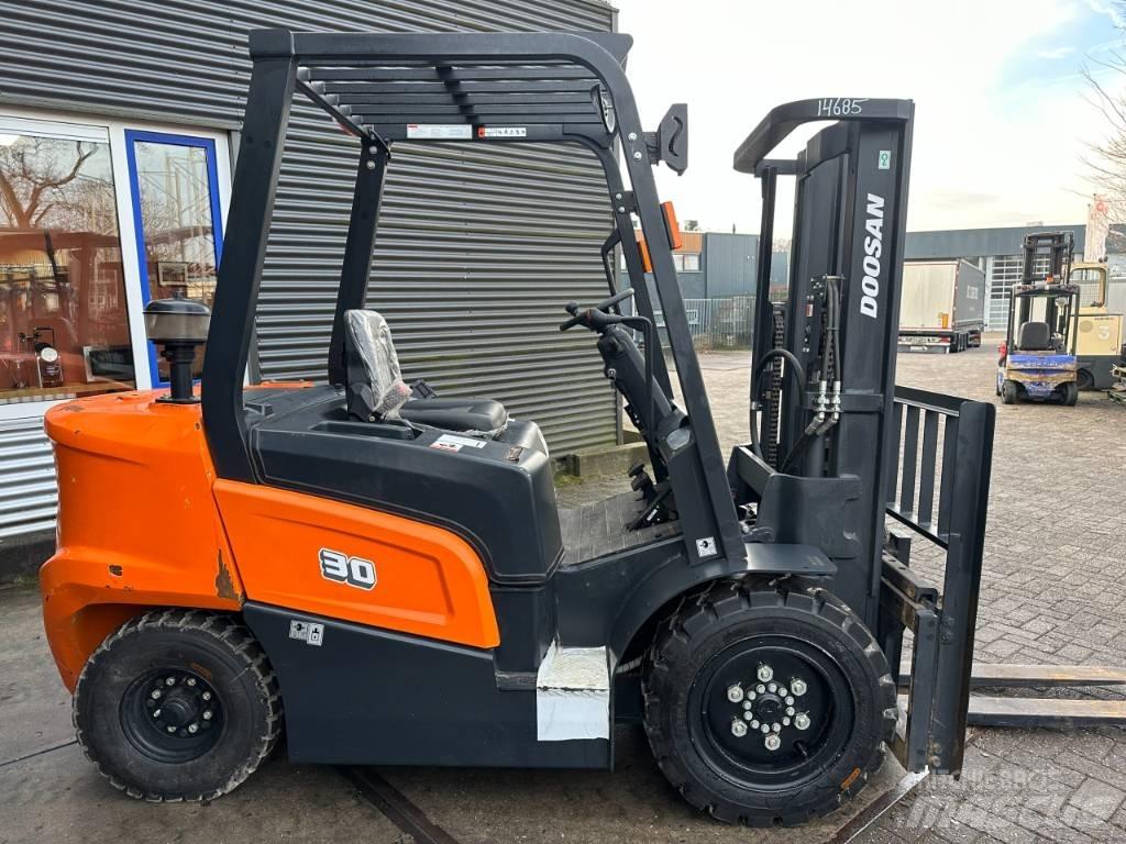 Doosan D30NX Diesel heftrucks