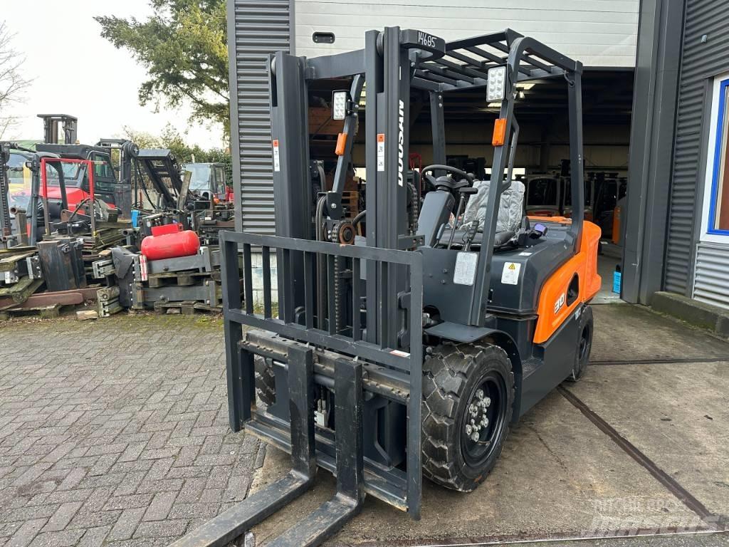 Doosan D30NX Diesel heftrucks