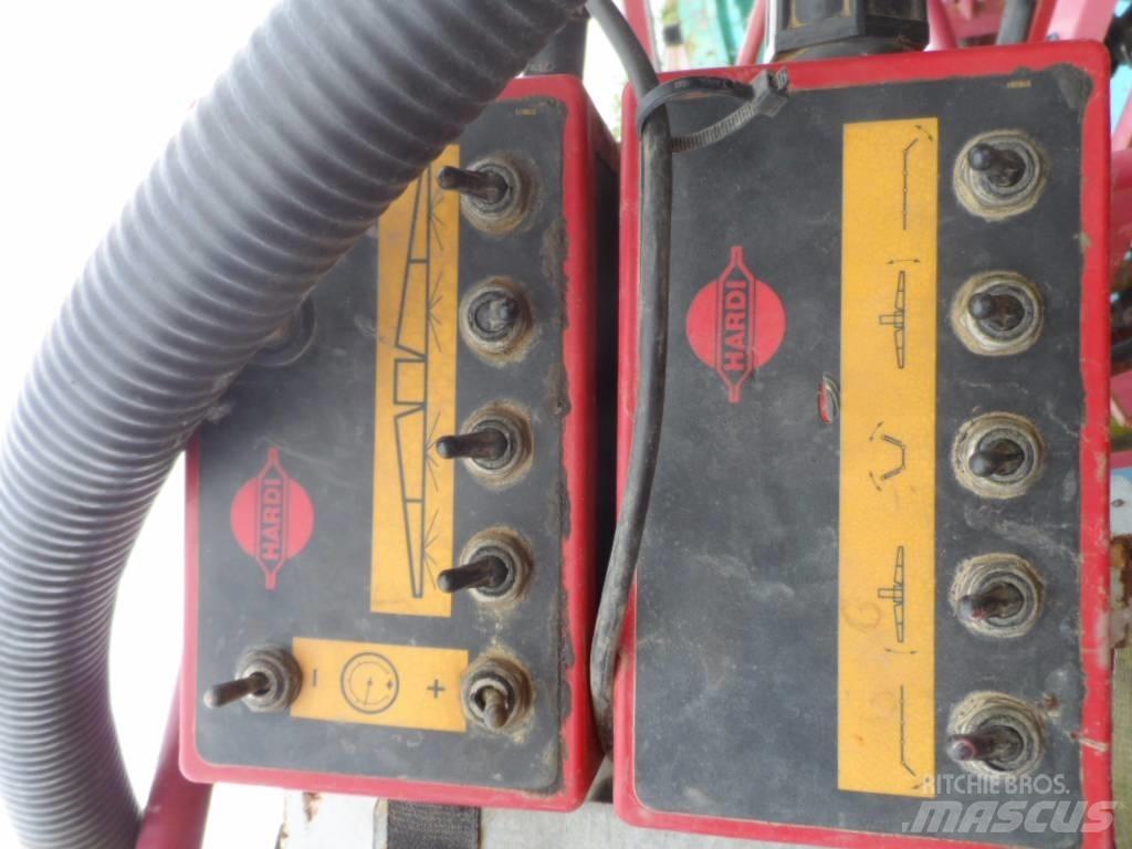 Hardi TZ2500 Getrokken spuitmachines