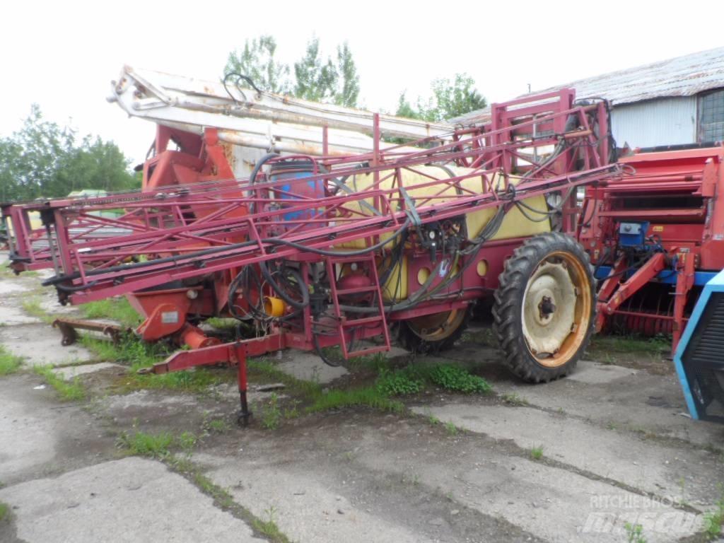 Hardi TZ2500 Getrokken spuitmachines