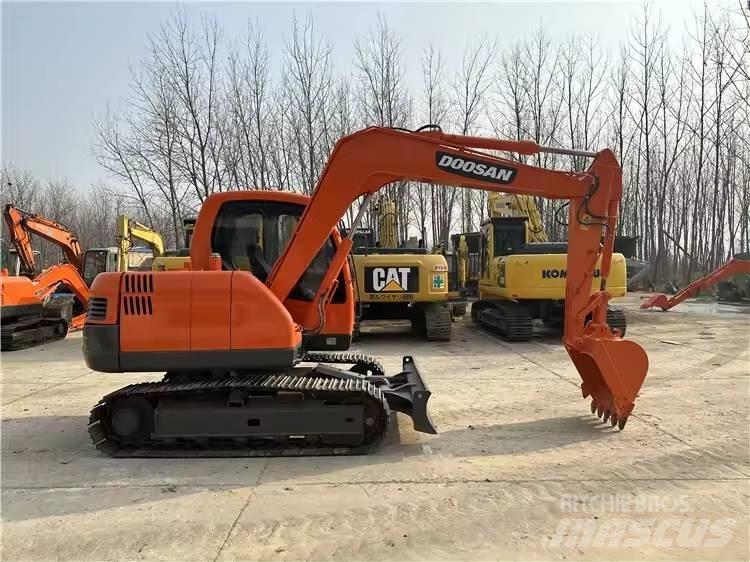Doosan DX75 Rupsgraafmachines