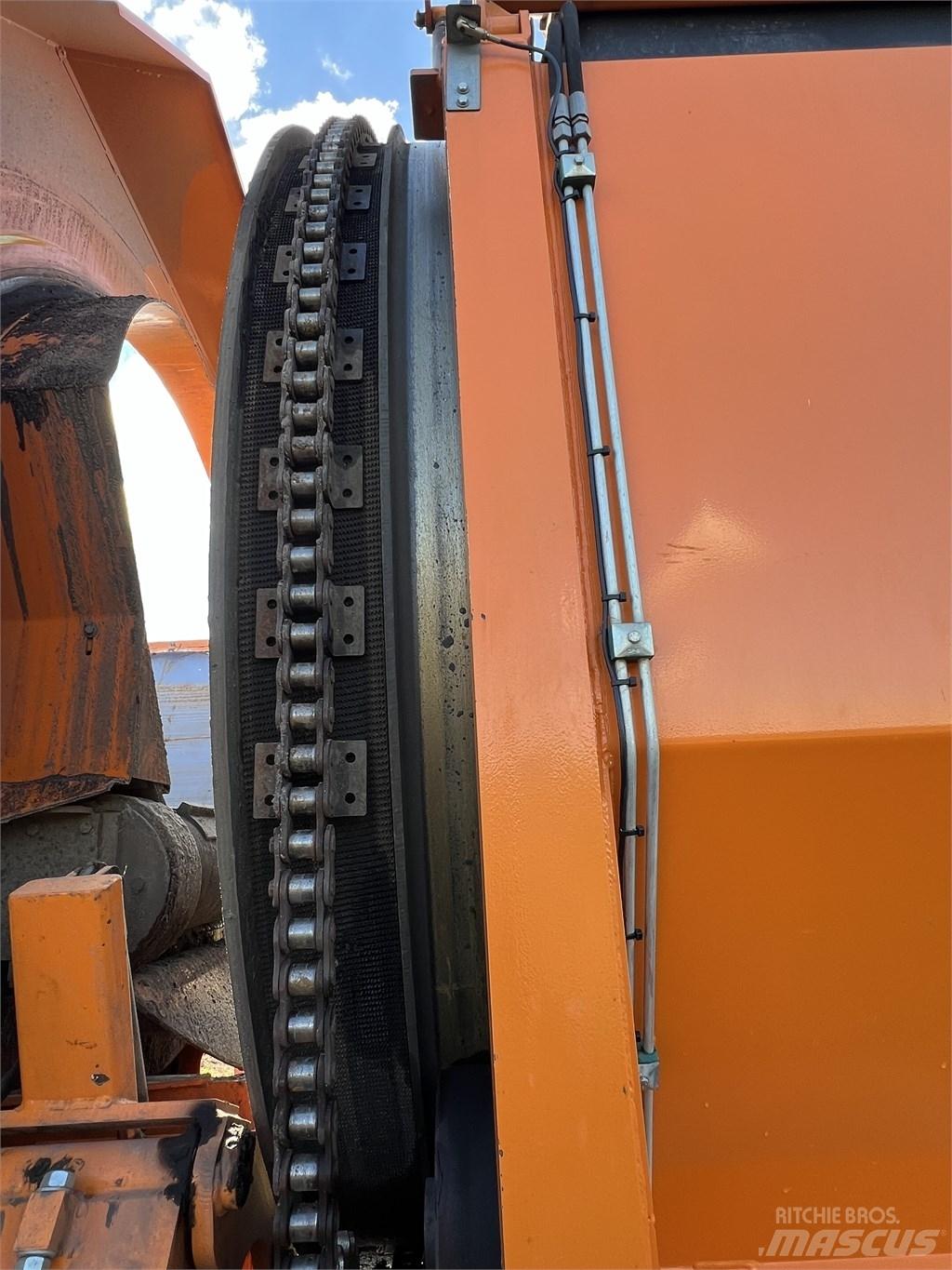 Siebotec  6000E Mobiele zeefinstallaties