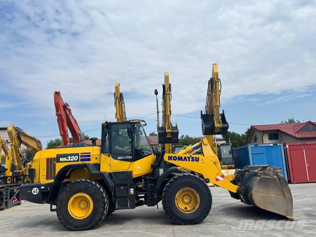 Komatsu WA 320-8 Wielladers