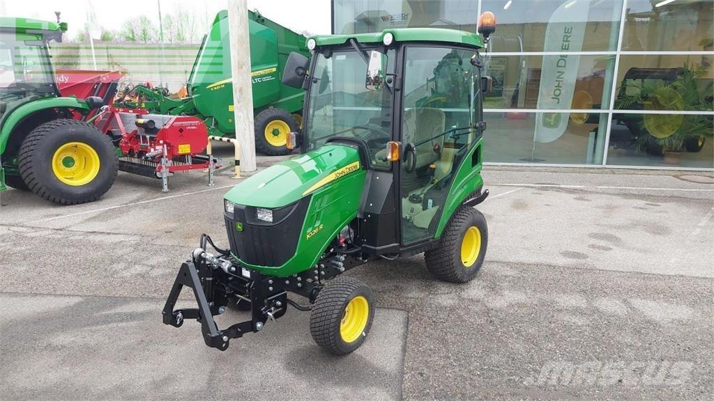 John Deere 1026R Tractoren
