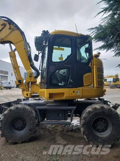 Komatsu PW138MR-11 Wielgraafmachines