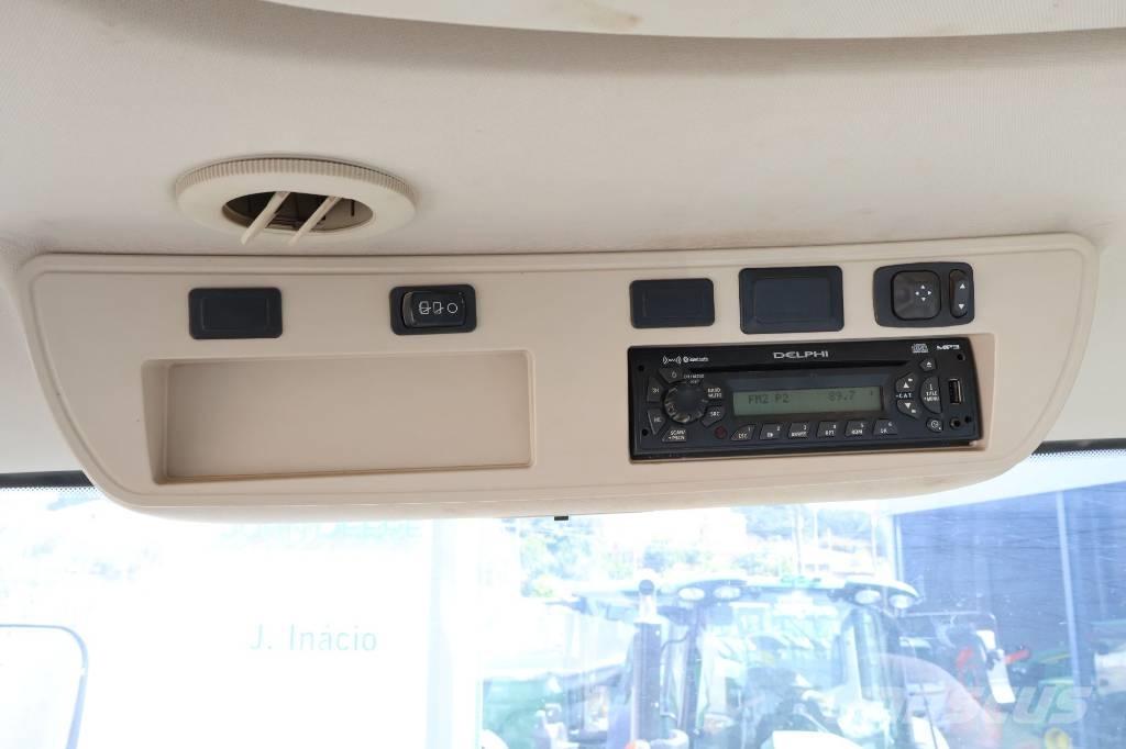 John Deere 8295 R Tractoren