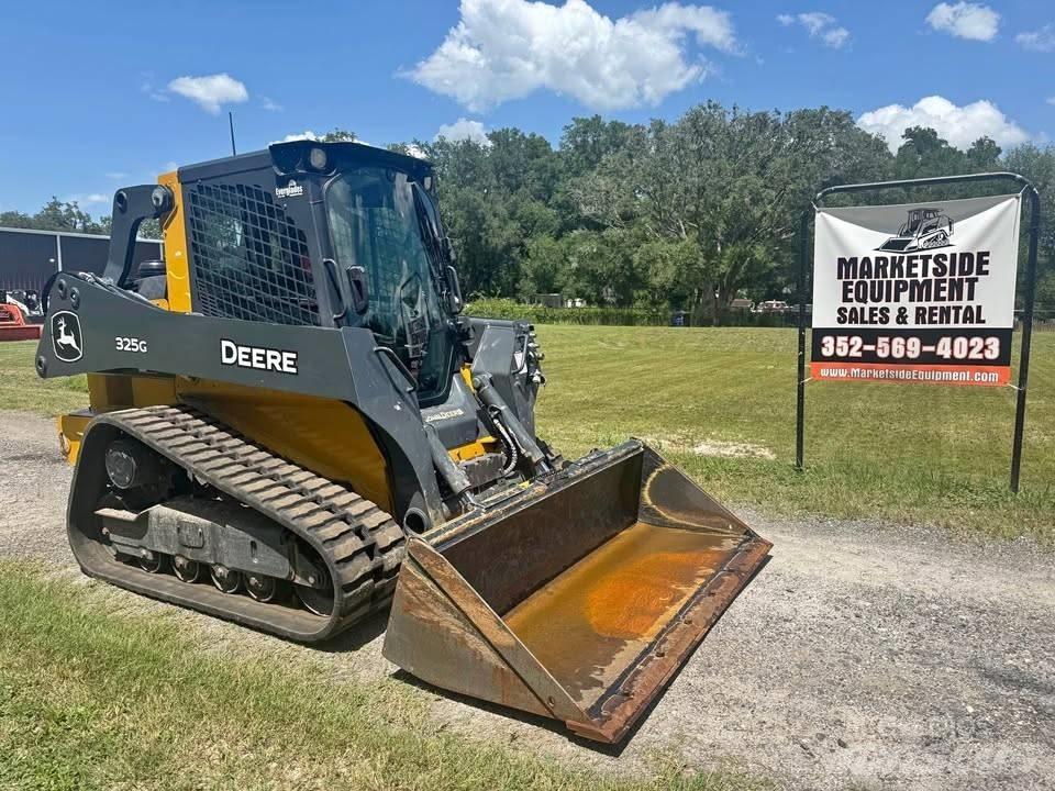 John Deere 325 Schrankladers