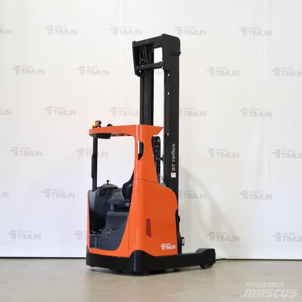 Toyota RRE160H Reachtruck voor hoog niveau