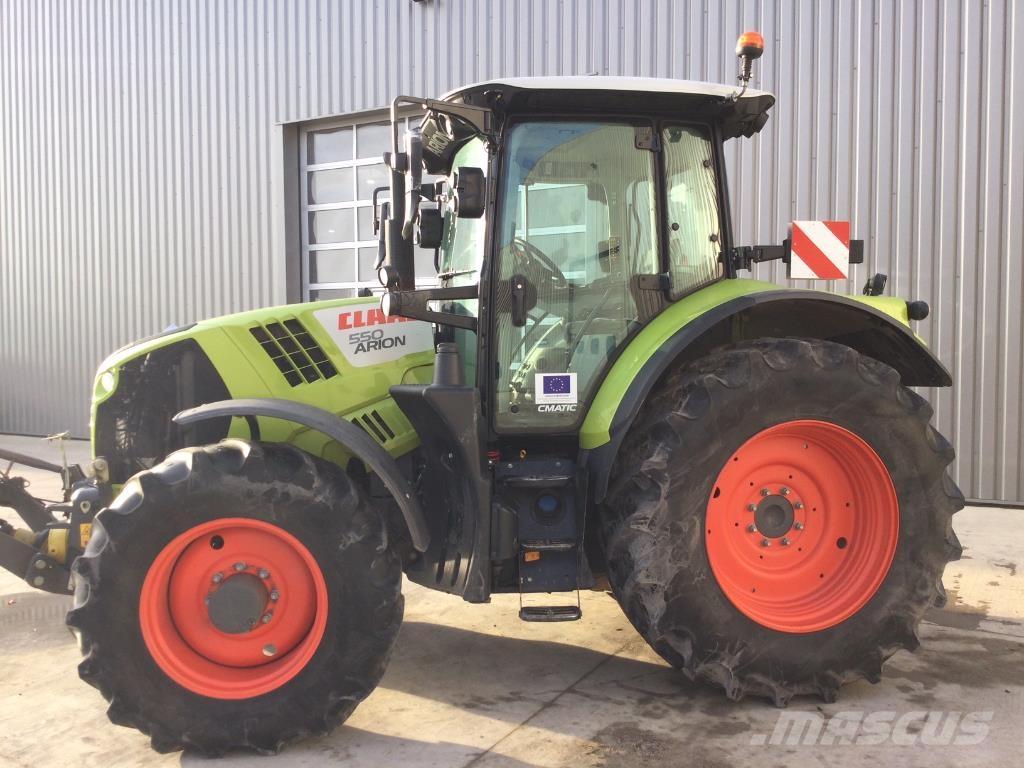 CLAAS ARION 550 Tractoren